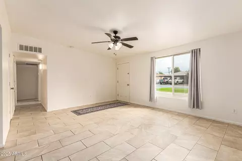 Living - 6030 N 32nd Ave, Phoenix, AZ 85017 photo 2 of 4