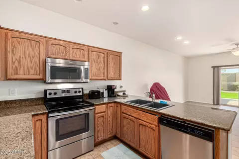 Kitchen - 10960 E Monte Ave #207, Mesa, AZ 85209 photo 3 of 3