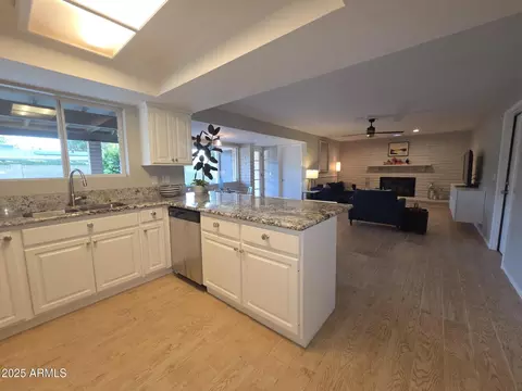 3941 E Cholla St, Phoenix, AZ 85028