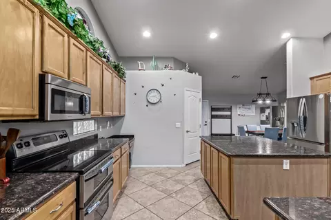 Kitchen - 5512 E Holmes Ave, Mesa, AZ 85206 photo 1 of 3