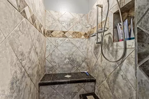 Bath - 5512 E Holmes Ave, Mesa, AZ 85206 photo 3 of 6