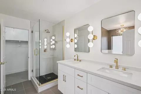 Bath - 7452 E Milagro Ave, Mesa, AZ 85209 photo 2 of 8