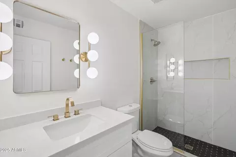 Bath - 7452 E Milagro Ave, Mesa, AZ 85209 photo 1 of 8