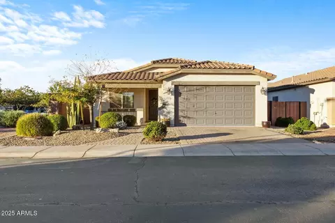 1502 W Hoptree Ave, San Tan Valley, AZ 85140