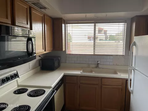 Kitchen - 4206 W Calavar Rd, Phoenix, AZ 85053 photo 1 of 1