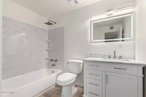Bath - 3478 E Sharon Dr, Phoenix, AZ 85032 photo 2 of 2