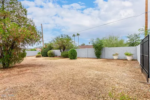 Exterior - 3478 E Sharon Dr, Phoenix, AZ 85032 photo 4 of 6
