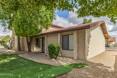 2437 E Tracy Ln #4, Phoenix, AZ 85032 photo 2