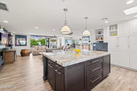 7510 E Larkspur Dr, Scottsdale, AZ 85260