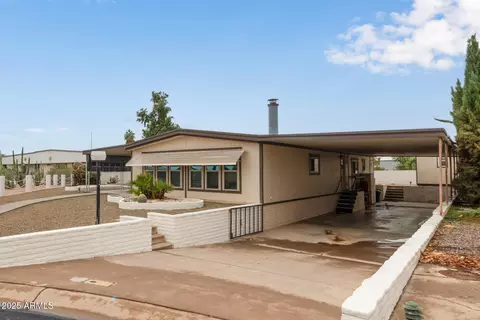 134 S 74th Pl, Mesa, AZ 85208 photo 3