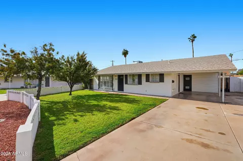 Exterior - 4736 N 34th Dr, Phoenix, AZ 85017 photo 2 of 5