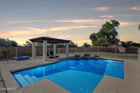 Exterior - 7720 S 22nd Ln, Phoenix, AZ 85041 photo 23 of 29