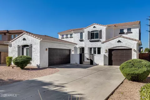 Exterior - 7720 S 22nd Ln, Phoenix, AZ 85041 photo 5 of 29
