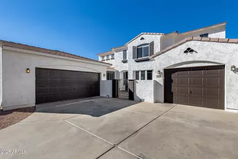 Exterior - 7720 S 22nd Ln, Phoenix, AZ 85041 photo 6 of 29