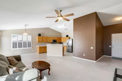 Living - 642 S Thunderbird Dr, Apache Junction, AZ 85120 photo 2 of 3