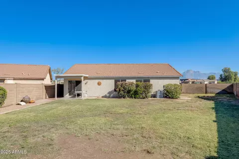 Exterior - 642 S Thunderbird Dr, Apache Junction, AZ 85120 photo 2 of 11