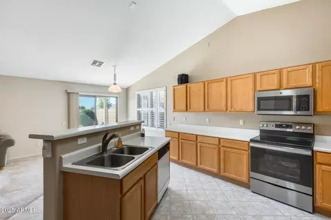 Kitchen - 642 S Thunderbird Dr, Apache Junction, AZ 85120 photo 1 of 5