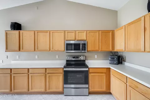 Kitchen - 642 S Thunderbird Dr, Apache Junction, AZ 85120 photo 5 of 5