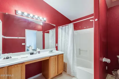 Bath - 642 S Thunderbird Dr, Apache Junction, AZ 85120 photo 2 of 5