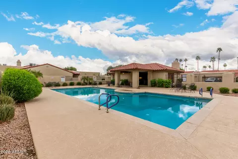 Exterior - 2059 E Brown Rd #30, Mesa, AZ 85213 photo 6 of 7