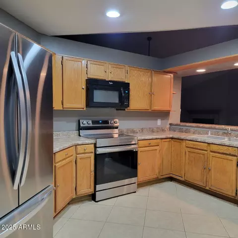 Kitchen - 4940 E Hobart St, Mesa, AZ 85205 photo 1 of 2
