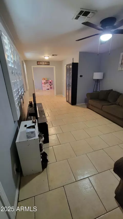 Entry Way - 136 E Solano Dr, Goodyear, AZ 85338 photo 2 of 5