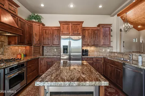 Kitchen - 2506 E Feather Plume Ct, Payson, AZ 85541 photo 3 of 6