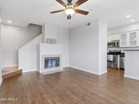 Living - 3633 N 3rd Ave #2084, Phoenix, AZ 85013 photo 2 of 4