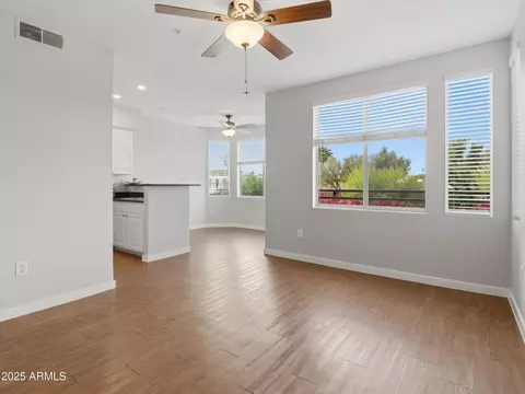 Living - 3633 N 3rd Ave #2084, Phoenix, AZ 85013 photo 3 of 4