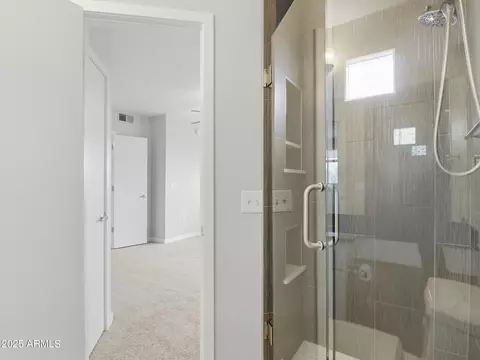 Bath - 3633 N 3rd Ave #2084, Phoenix, AZ 85013 photo 2 of 3