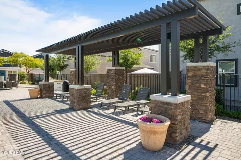 Exterior - 1921 W 22nd Ave, Apache Junction, AZ 85120 photo 10 of 12