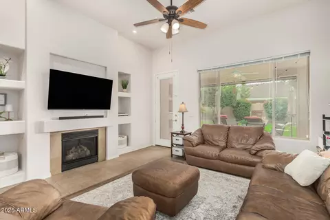 6219 E Mallory St, Mesa, AZ 85215 photo 8