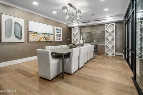 Dining - 5250 E Deer Valley Dr #137, Phoenix, AZ 85054 photo 4 of 6