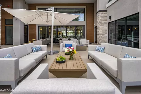 View/Area - 5250 E Deer Valley Dr #137, Phoenix, AZ 85054 photo 7 of 8