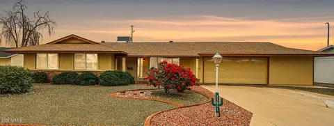11851 N Thunderbird Rd, Sun City, AZ 85351