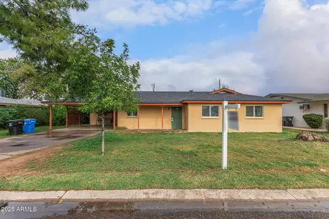 742 E Sierra Vista Dr, Phoenix, AZ 85014