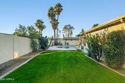 Exterior - 4841 E Desert View Dr, Phoenix, AZ 85044 photo 3 of 22