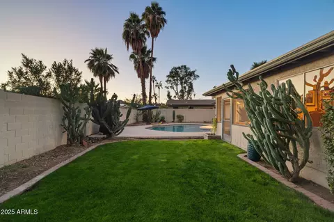 Exterior - 4841 E Desert View Dr, Phoenix, AZ 85044 photo 13 of 22
