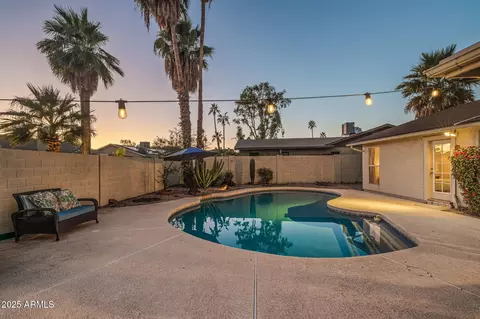 Exterior - 4841 E Desert View Dr, Phoenix, AZ 85044 photo 17 of 22