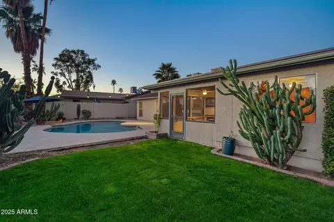 Exterior - 4841 E Desert View Dr, Phoenix, AZ 85044 photo 12 of 22