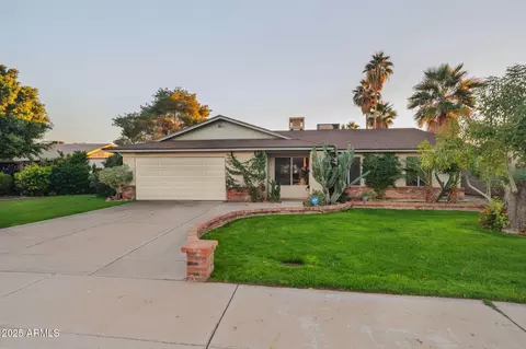 4841 E Desert View Dr, Phoenix, AZ 85044