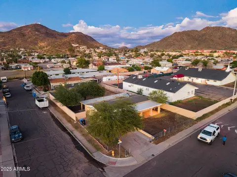 View/Area - 1326 W Cheryl Dr, Phoenix, AZ 85021 photo 4 of 10