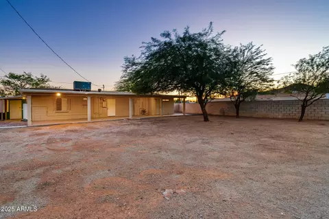 Exterior - 1326 W Cheryl Dr, Phoenix, AZ 85021 photo 5 of 6