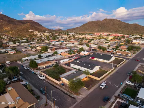 View/Area - 1326 W Cheryl Dr, Phoenix, AZ 85021 photo 5 of 10