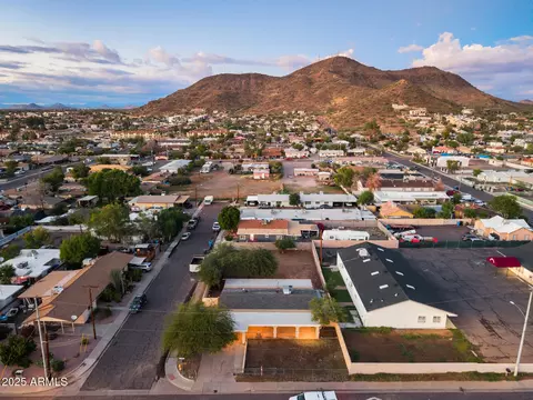 View/Area - 1326 W Cheryl Dr, Phoenix, AZ 85021 photo 6 of 10