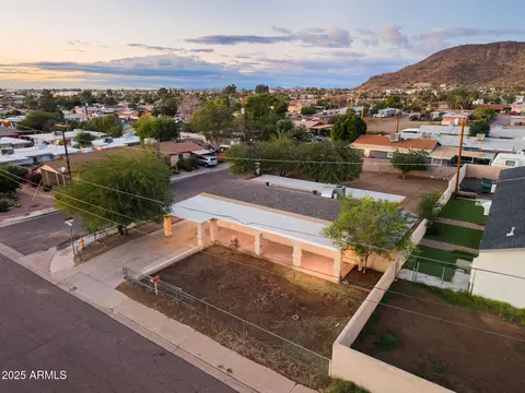 View/Area - 1326 W Cheryl Dr, Phoenix, AZ 85021 photo 8 of 10