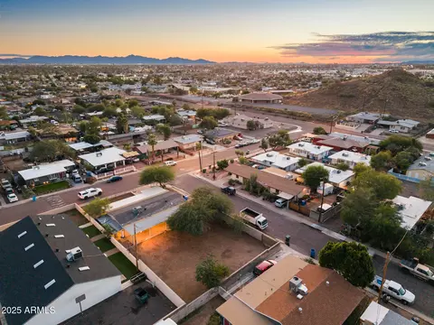 View/Area - 1326 W Cheryl Dr, Phoenix, AZ 85021 photo 10 of 10