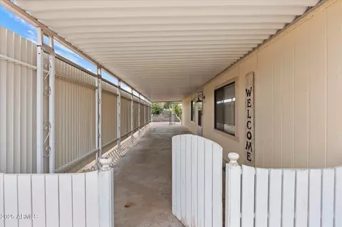 940 S 96th Way, Mesa, AZ 85208 photo 2