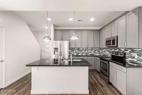 1270 E Curry Rd, Tempe, AZ 85288 photo 2