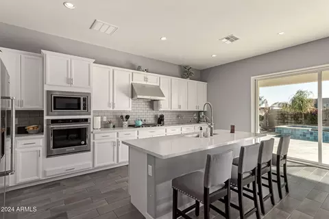 Kitchen - 10157 E Texas Ave, Mesa, AZ 85212 photo 1 of 4